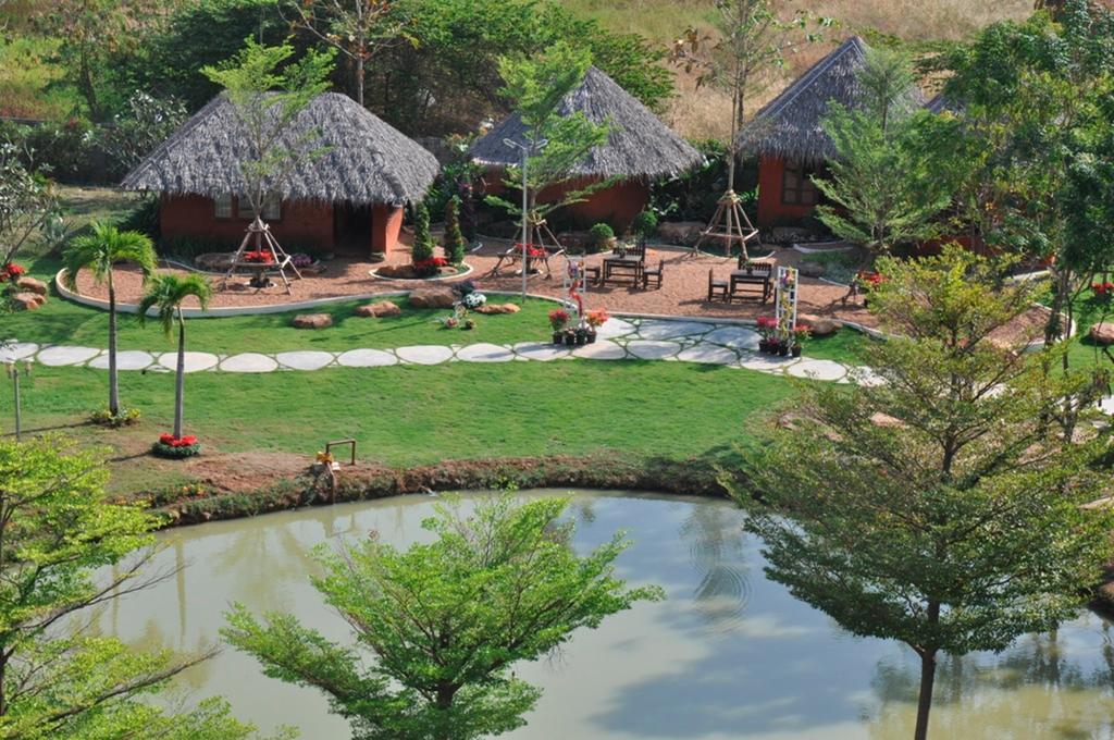 The Charm Boutique Resort Khon Kaen Exterior photo